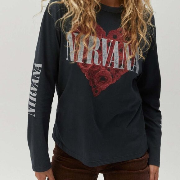 Daydreamer USA Nirvana Flower Heart Crew Longsleeve Vintage Black Cotton - Picture 5 of 16
